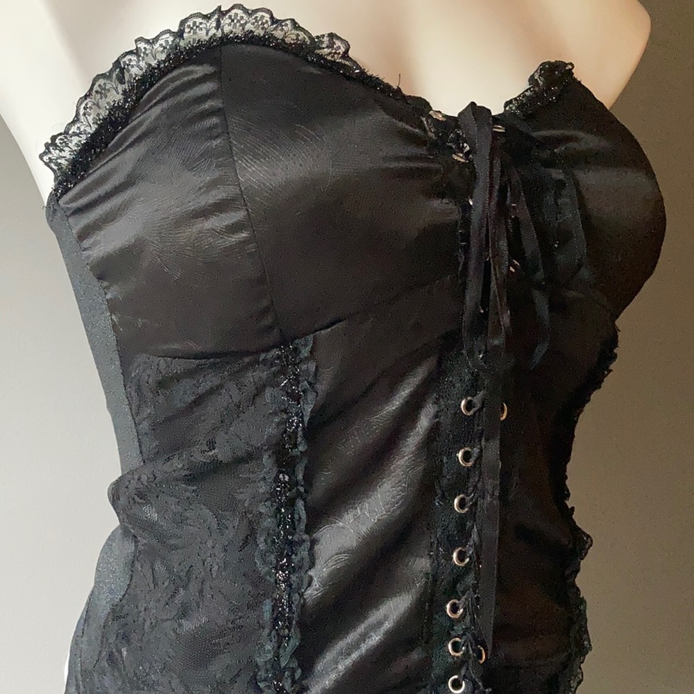 Black Lace-Up Satin Bustier Corset Top - Picture 3 of 7